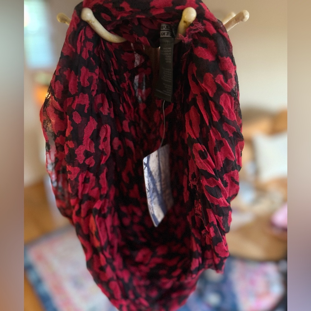NWT | Deena & Ozzy leopard print circle scarf |